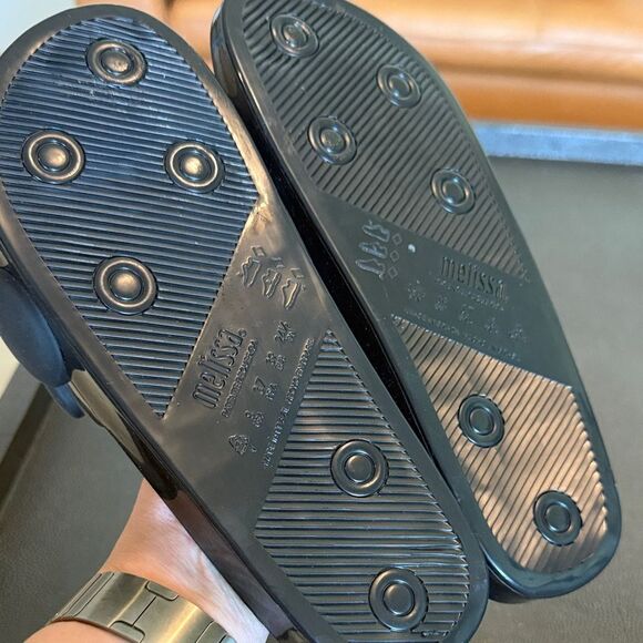 Melissa x Disney Beach Black and Yellow Slide Sandals size 8 - Picture 7 of 9